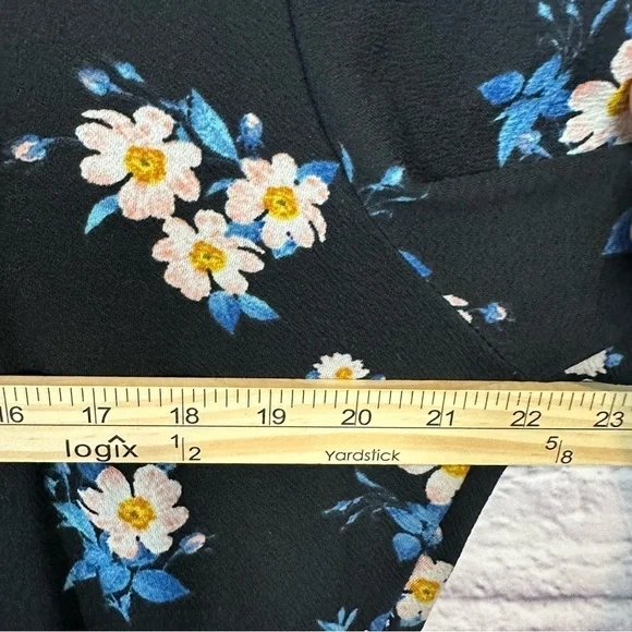 LulaRoe Black Floral Fit and Flare Short Sleeve Dress Size 3XL - Picture 10 of 11